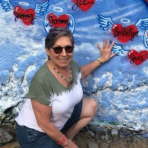 Meet your Posher, Debbie